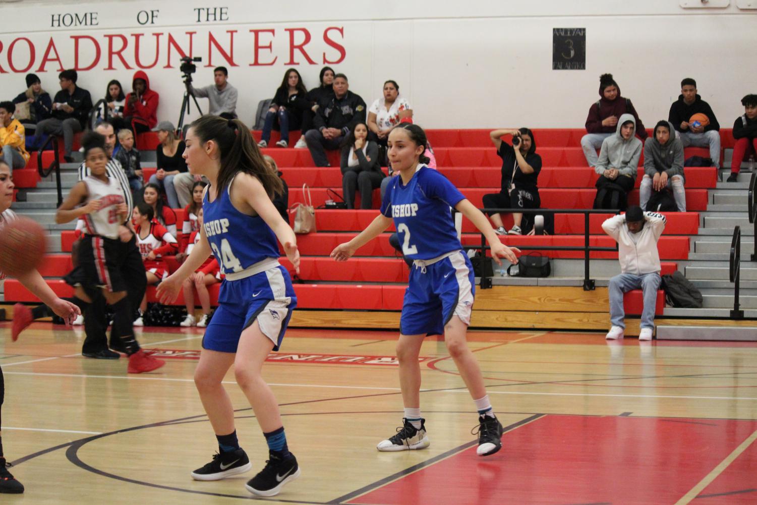 Varsity Girls Basketball vs Rosamond – Bronco Round Up