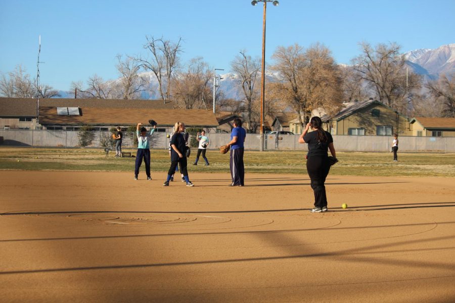 Softball Takes Down Lee Vining