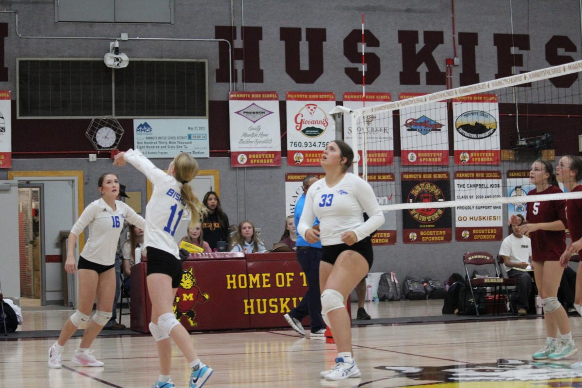 Ali Rainville #11, Ellie Soloman #16, Savanna Gastelum #33